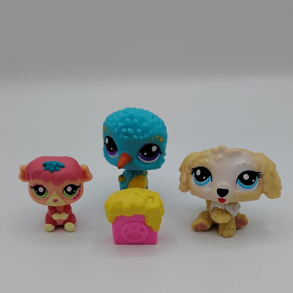 Littlest Pet Shop Bundle Of 3 + Popcorn Accessory